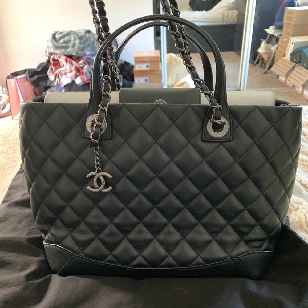 Chanel tote